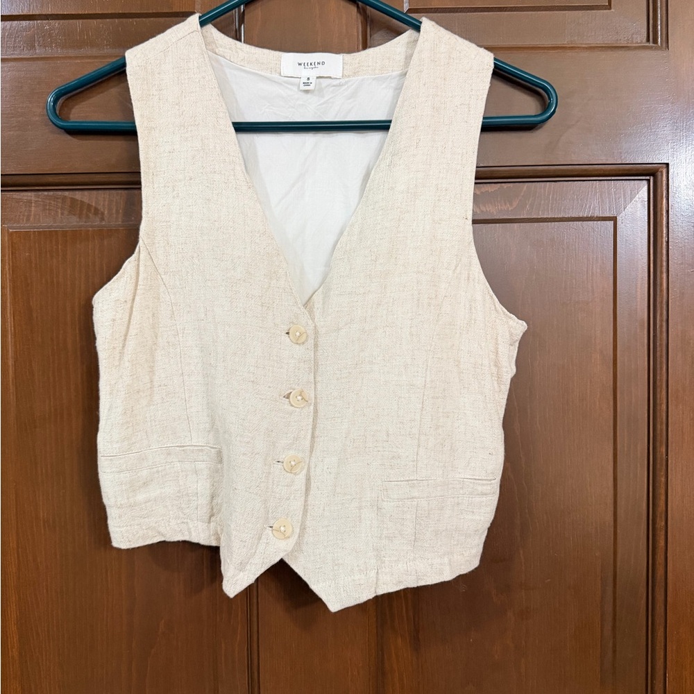 Willi Smith Women's Beige Button-Down Vest